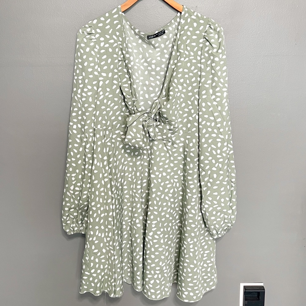 SHEIN Lantern Sleeve Tie Front Dress